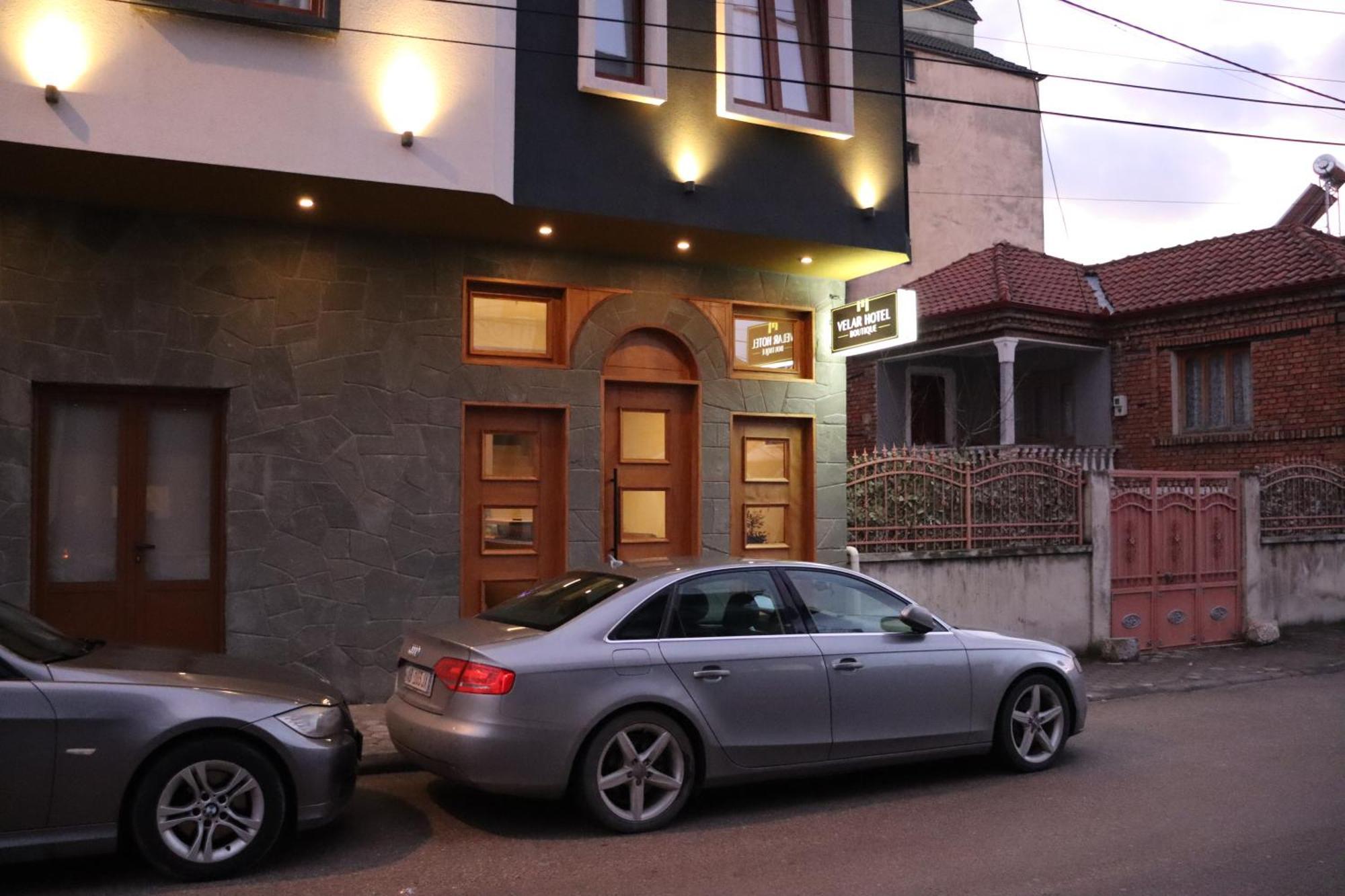 Velar Hotel Boutique Korce Exterior photo